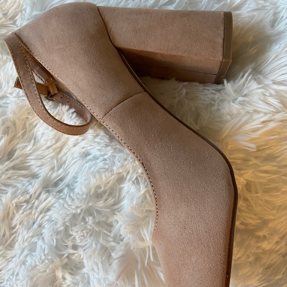 NWT -  Blush Danka Pumps by Just Fab - Picture 2 of 7